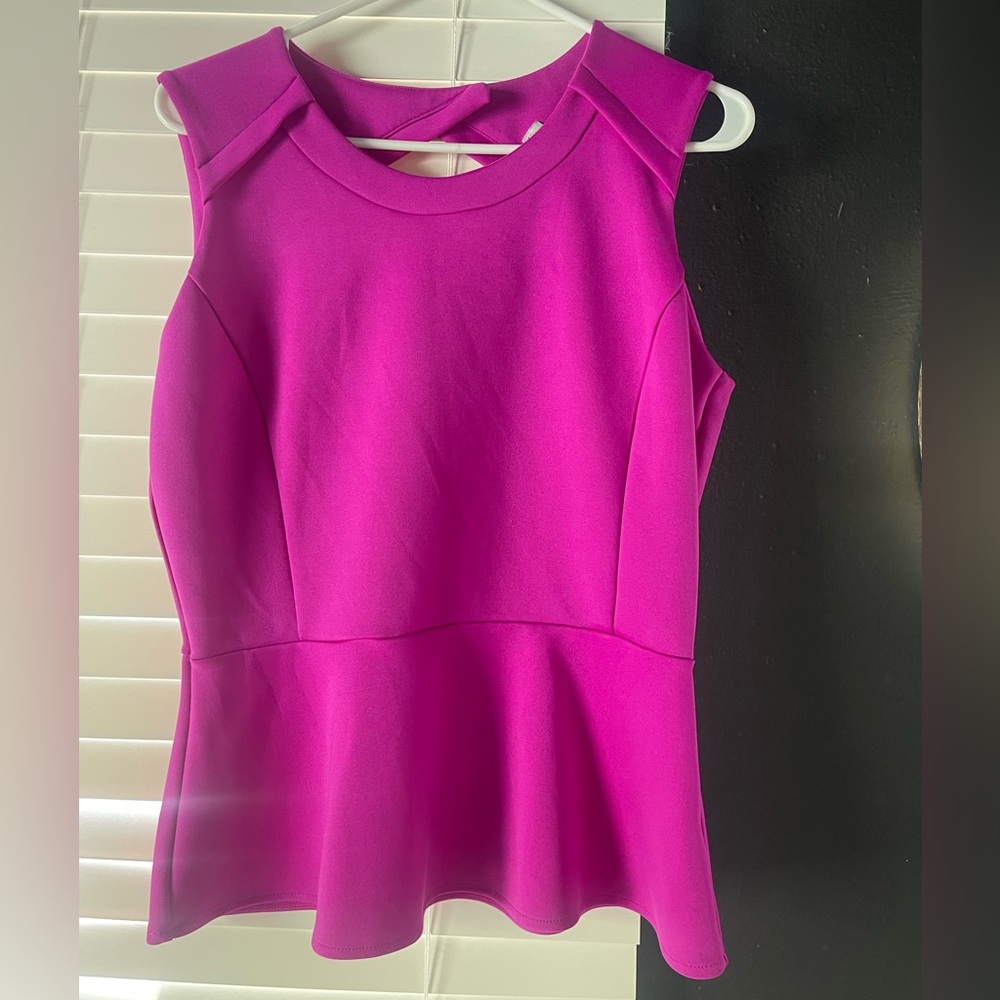 👚 Worthington Magenta Sleeveless Blouse 👚